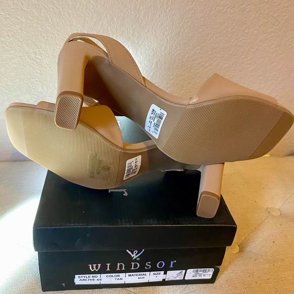 Heels - Picture 3 of 3